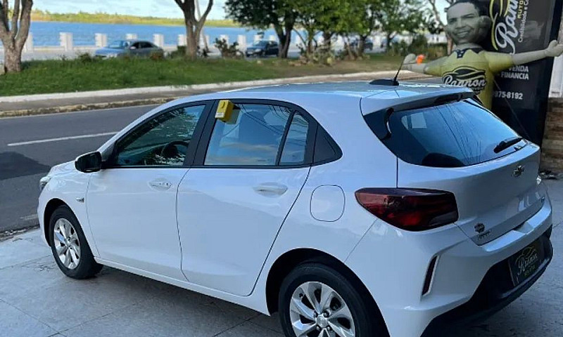 Chevrolet Onix Hatch...