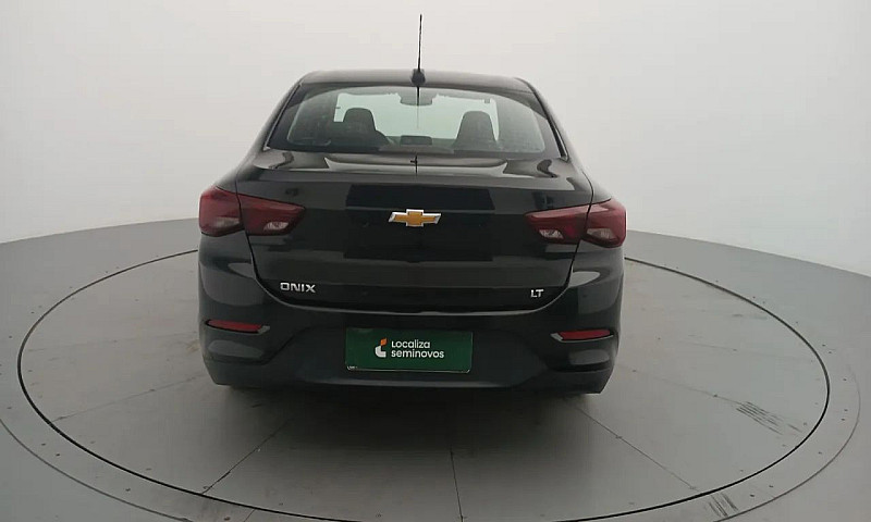 Chevrolet Onix Plus ...