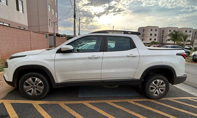 Fiat Toro Freedom 1....