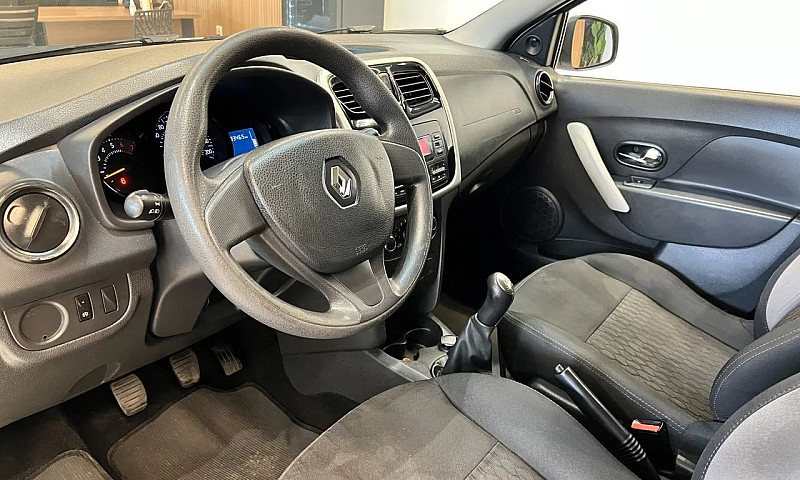 Renault Sandero Expr...