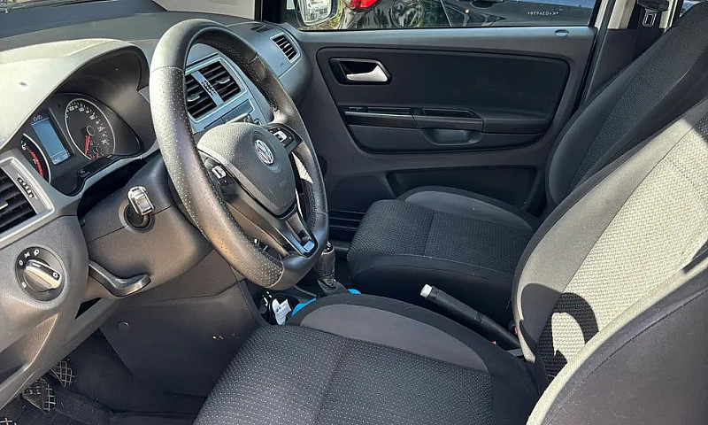 Volkswagen Fox Conne...