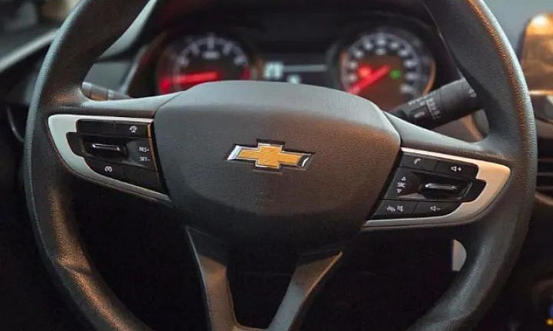 Chevrolet Onix Hatch...
