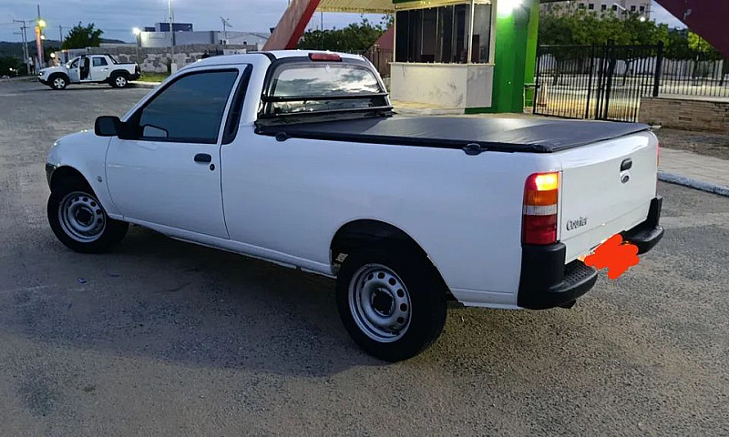 Ford Courier Van 1.6...