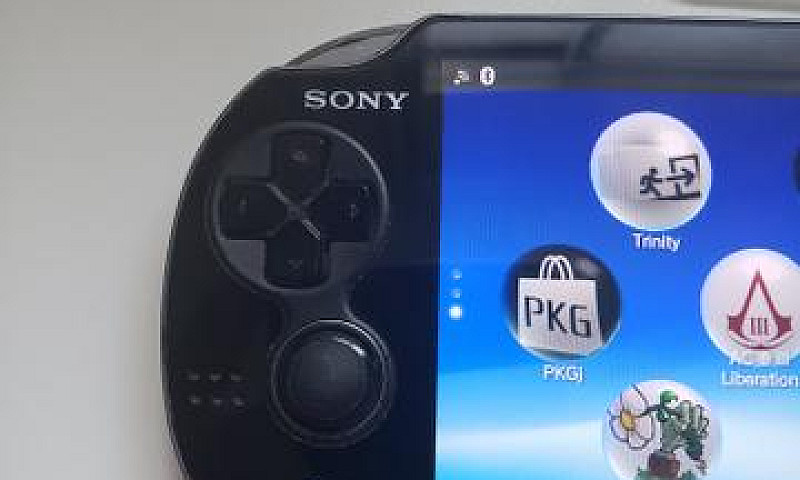 Vendo Ps Vita Slim...
