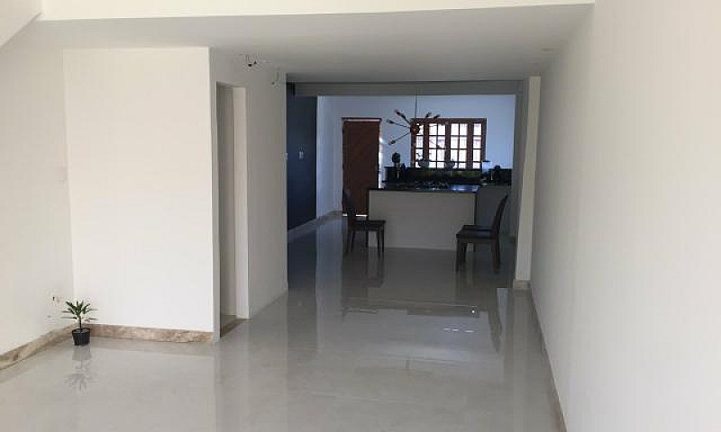 Casa Triplex 3/4 Pet...