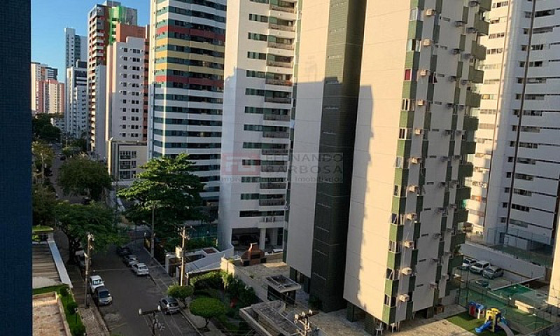 Edificio Ilha De Tró...