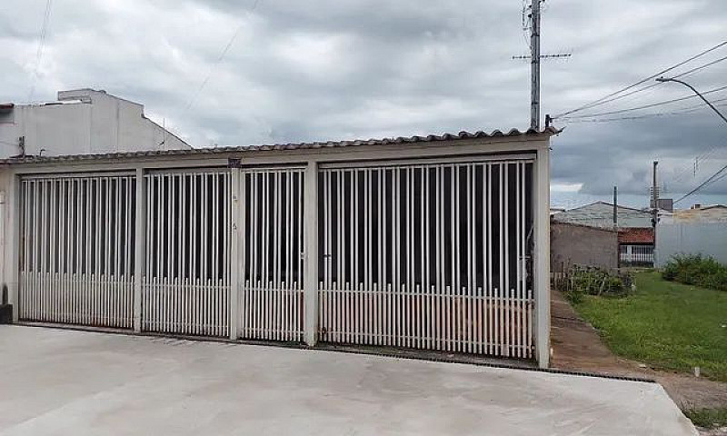 Alugo Casa...