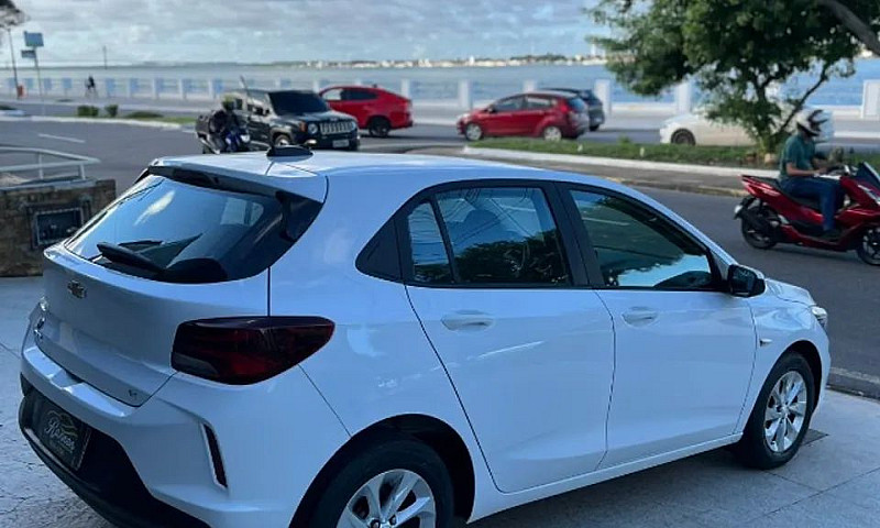 Chevrolet Onix Hatch...