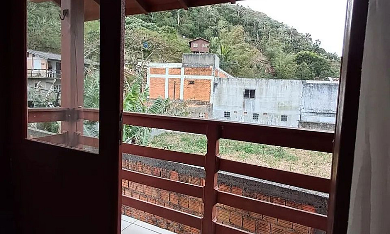 Casa Com 3 Quartos N...