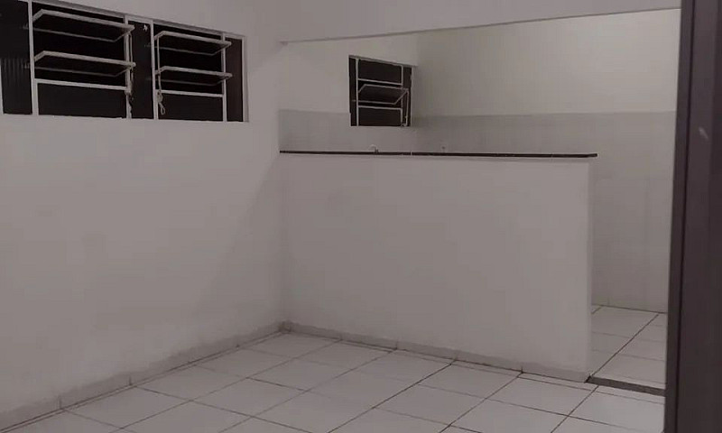 Aluga Se Apartamento...