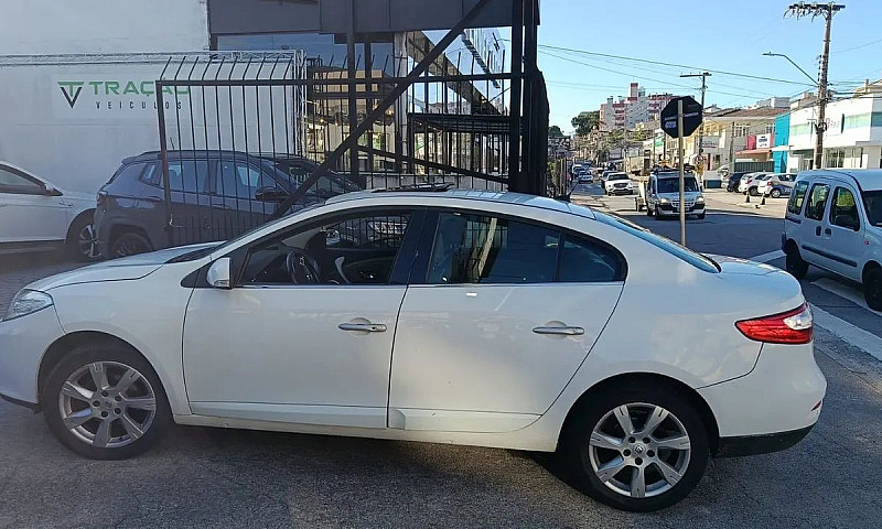 Renault Fluence Seda...