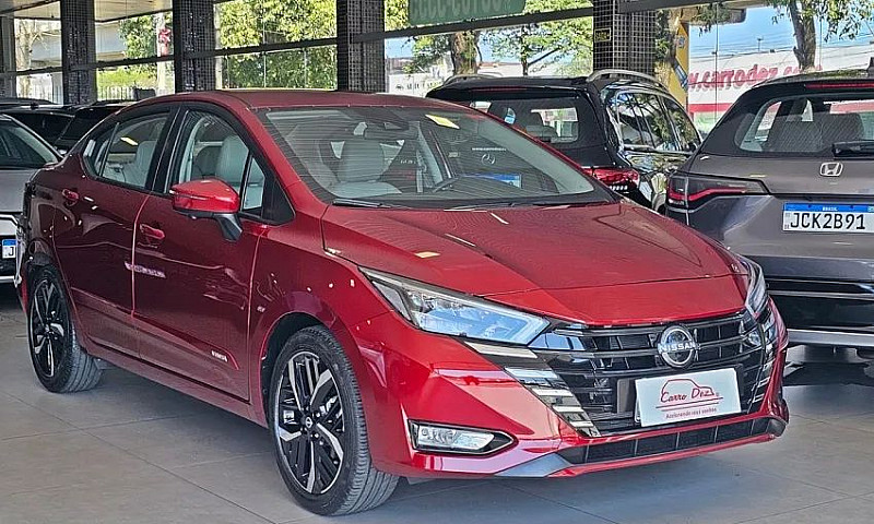Nissan Versa Exclusi...