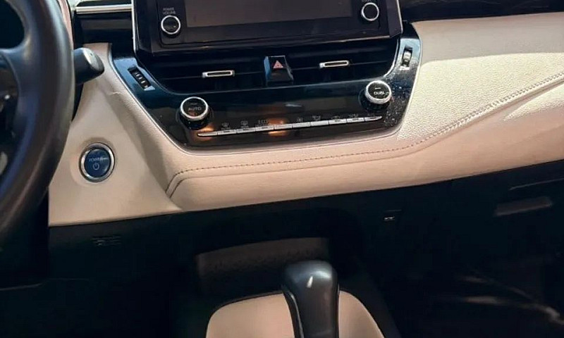 Toyota Corolla Altis...
