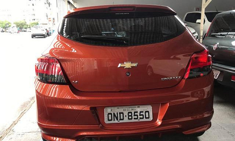Gm - Chevrolet Onix...
