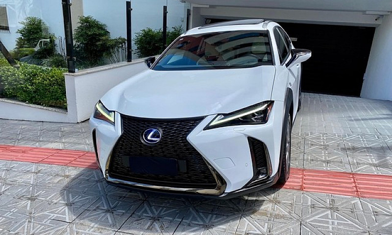 Lexus Ux-250H F-Spor...