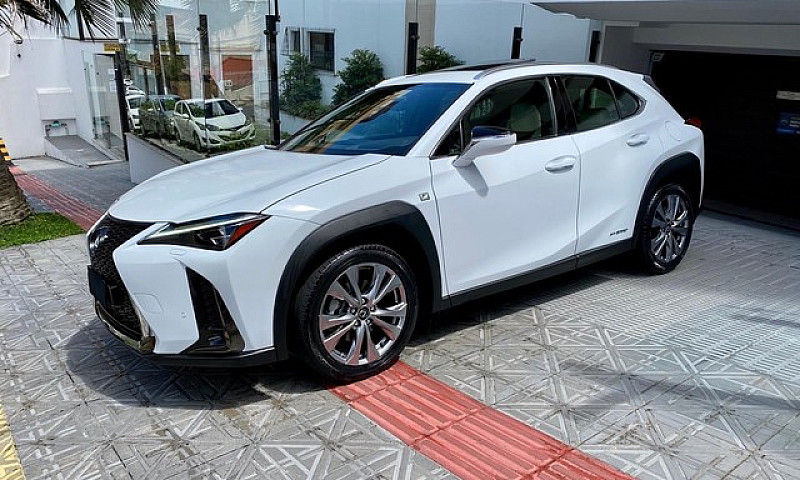 Lexus Ux-250H F-Spor...