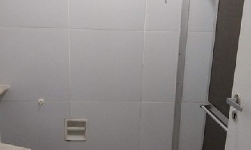 Quarto No Derby Para...