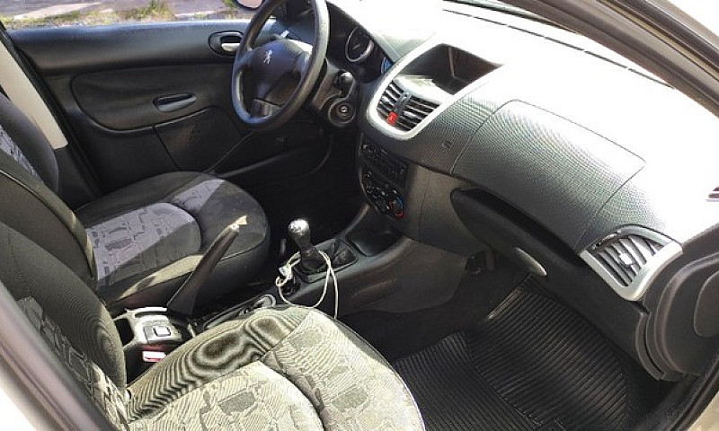 Peugeot 207 Xr 1.4 F...