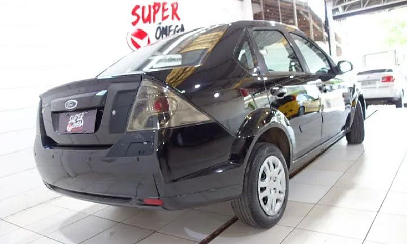 Fiesta Sedan 1.0 8V ...