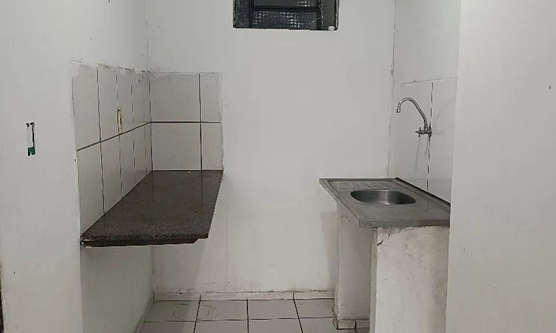 Kitnet Zona Leste (V...