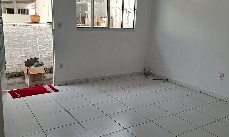 Alugo Casa Condomíni...