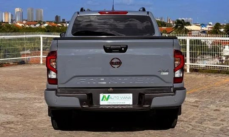 Nissan Frontier Pro4...