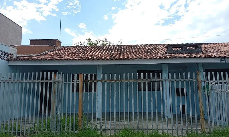 Casa E Kitinet Matin...