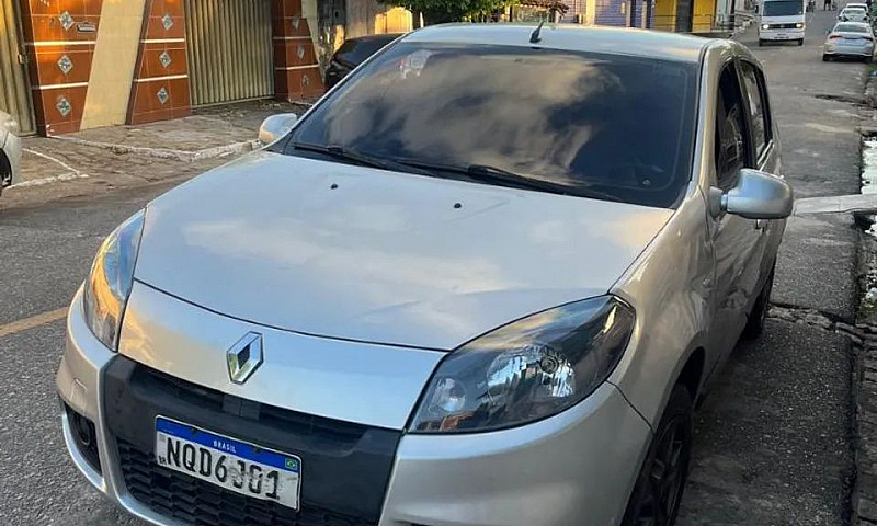 Renault Sandero Auth...