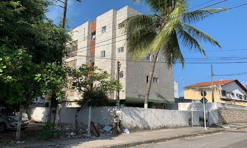 Apto Gigante Em Cand...