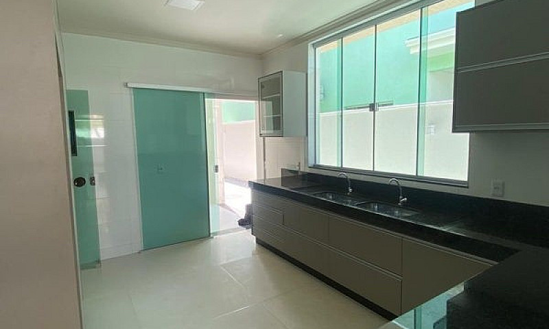 Casa Em Condomínio C...
