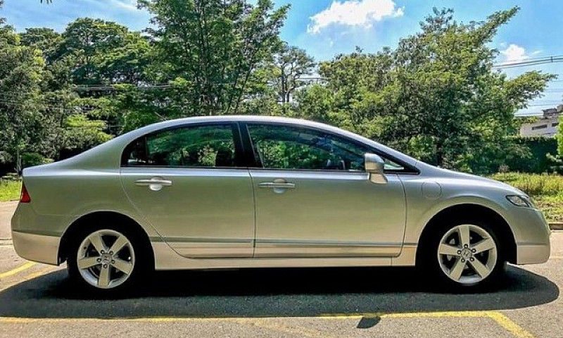 Honda Civic 2010...