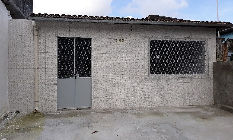 Casa No Barro Com 3 ...