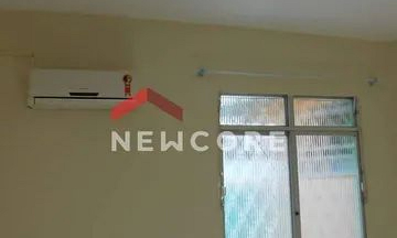 Casa Em  Rua Amboina...