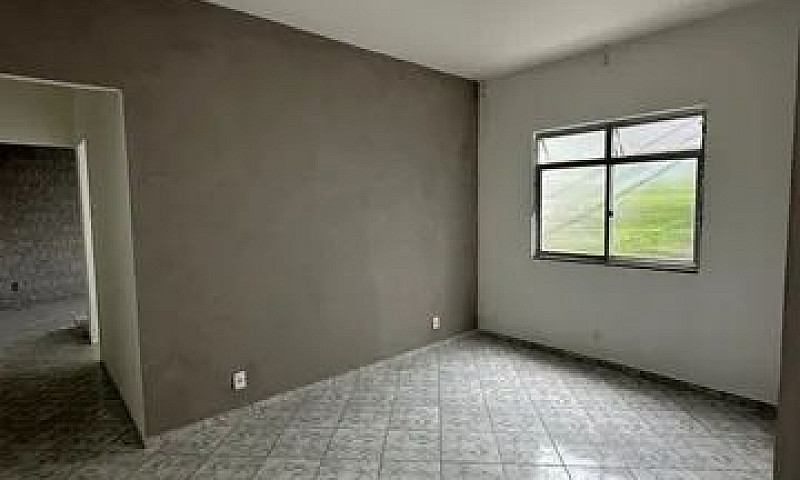 Vende-Se Casa De Vil...