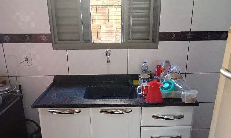 Casa Em Frente À Uni...
