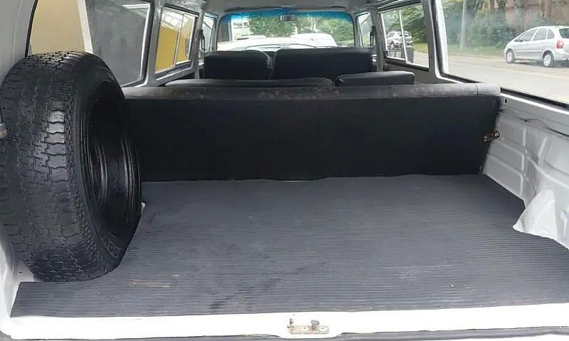 Volkswagen Kombi Car...