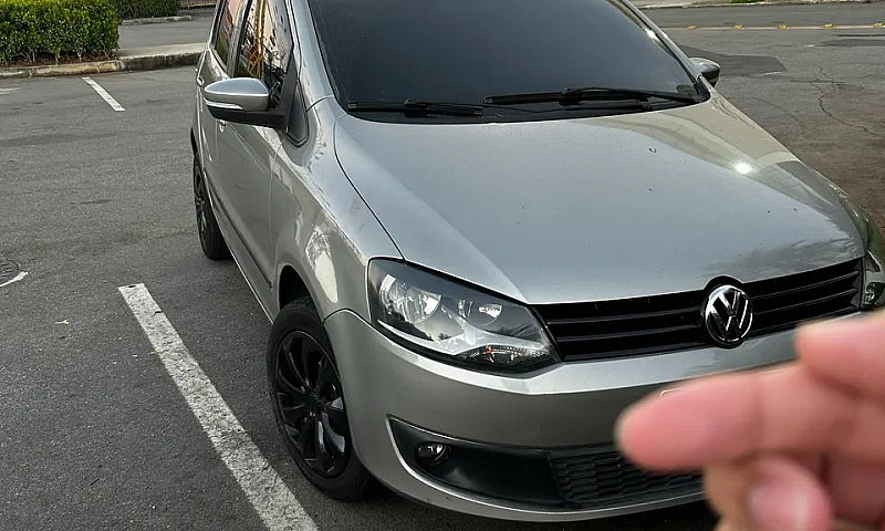 Volkswagen Fox 1.6 M...
