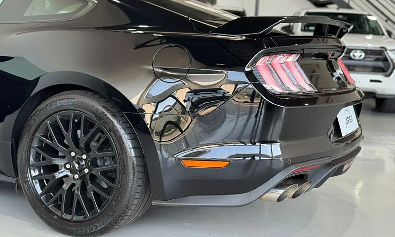 Ford Mustang Gt Prem...