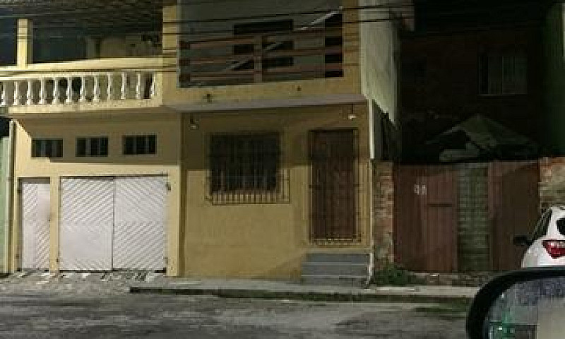 Casa Triplex 3/4 Pet...