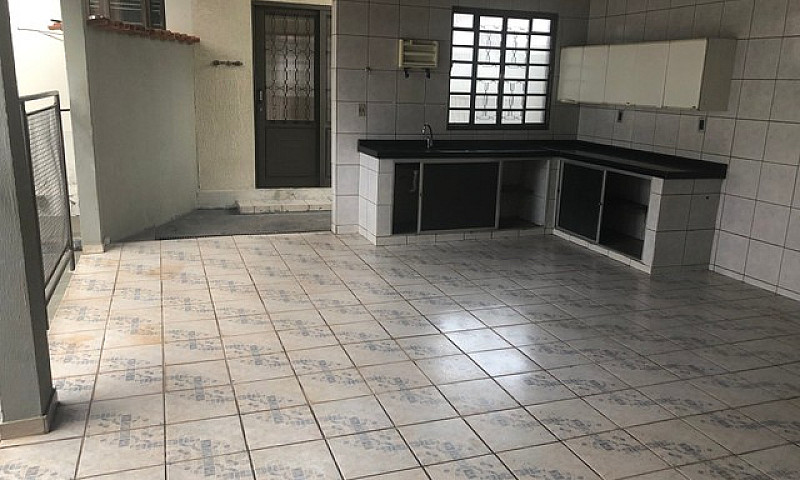 Casa 03 Quartos 02 S...