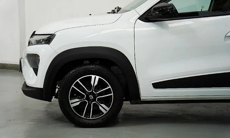 Renault Kwid Intense...