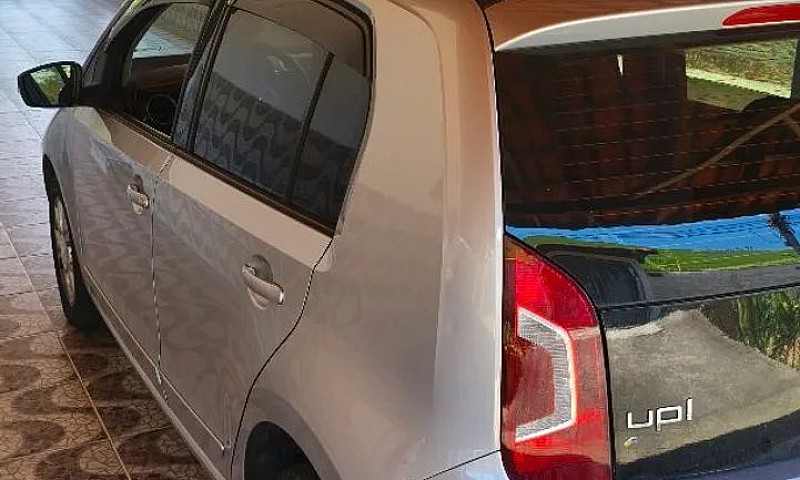 Volkswagen Up! High ...