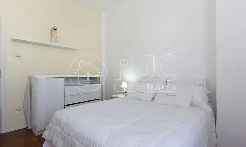 Apartamento - Padrão...