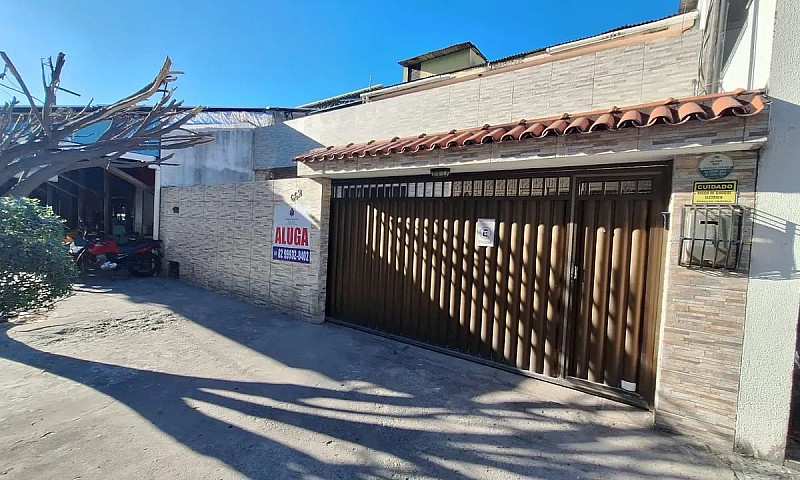 Alugo Casa Na Amélia...