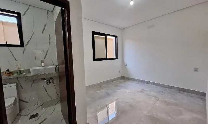  Casa Moderna A Vend...