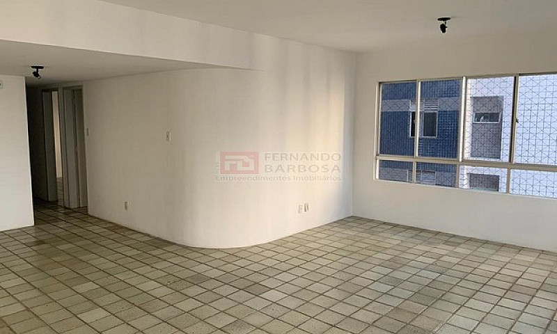 Edificio Ilha De Tró...