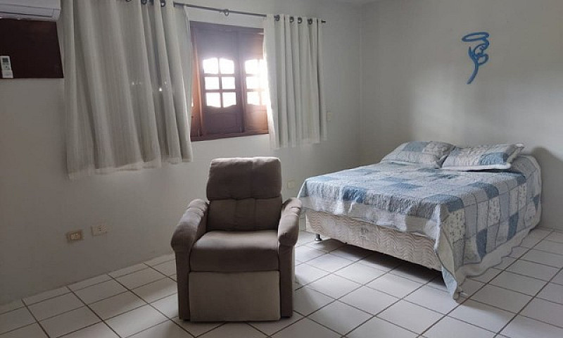 Casa De Condomínio P...