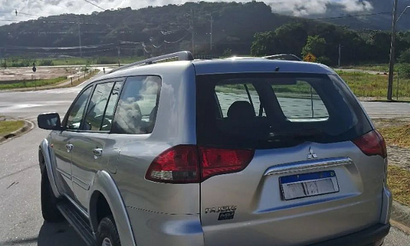 Mitsubishi Pajero 3....