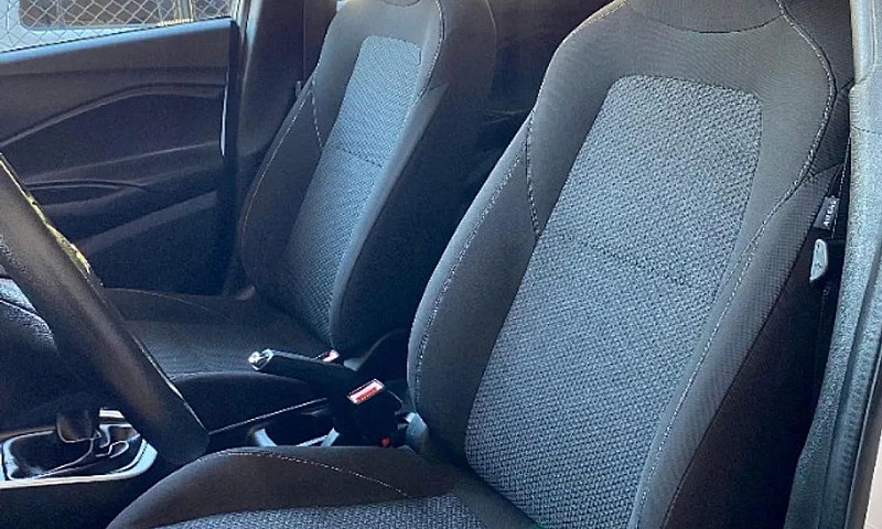 Chevrolet Onix Hatch...