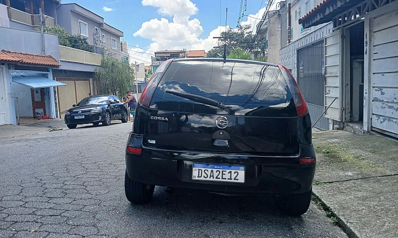 Chevrolet Corsa Hatc...